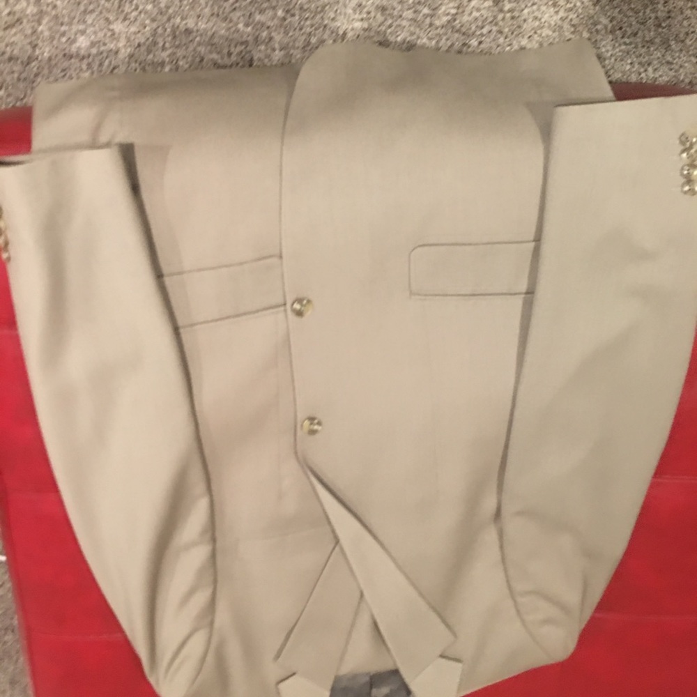 Men’s suit